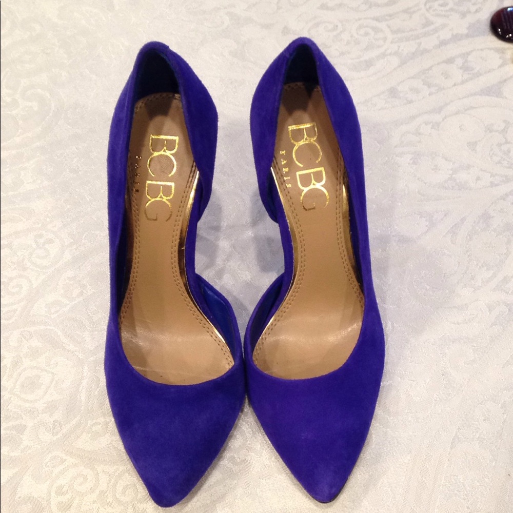 Bcbg purple velvet pumps